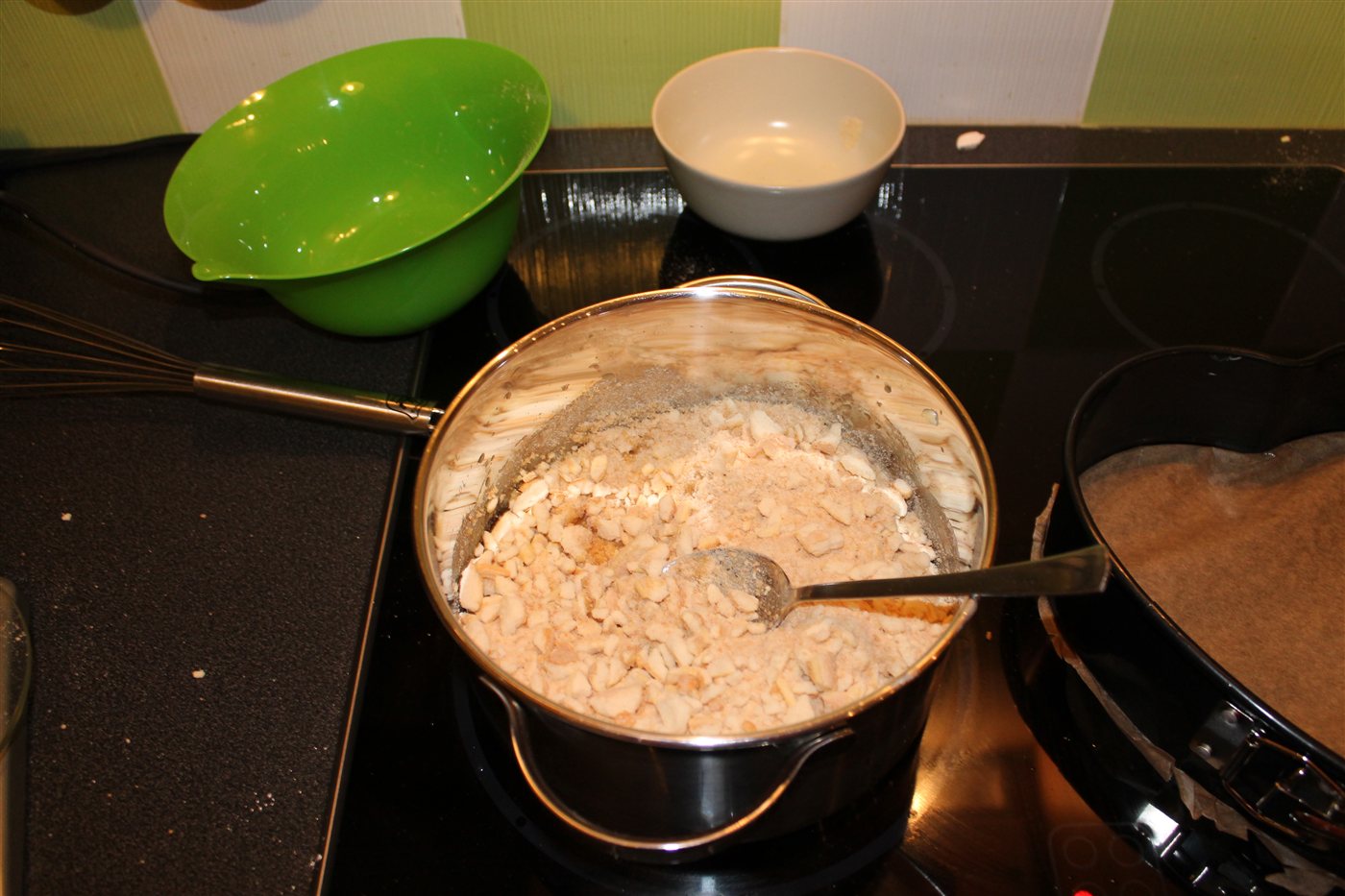 Biskotten-Butter mischen